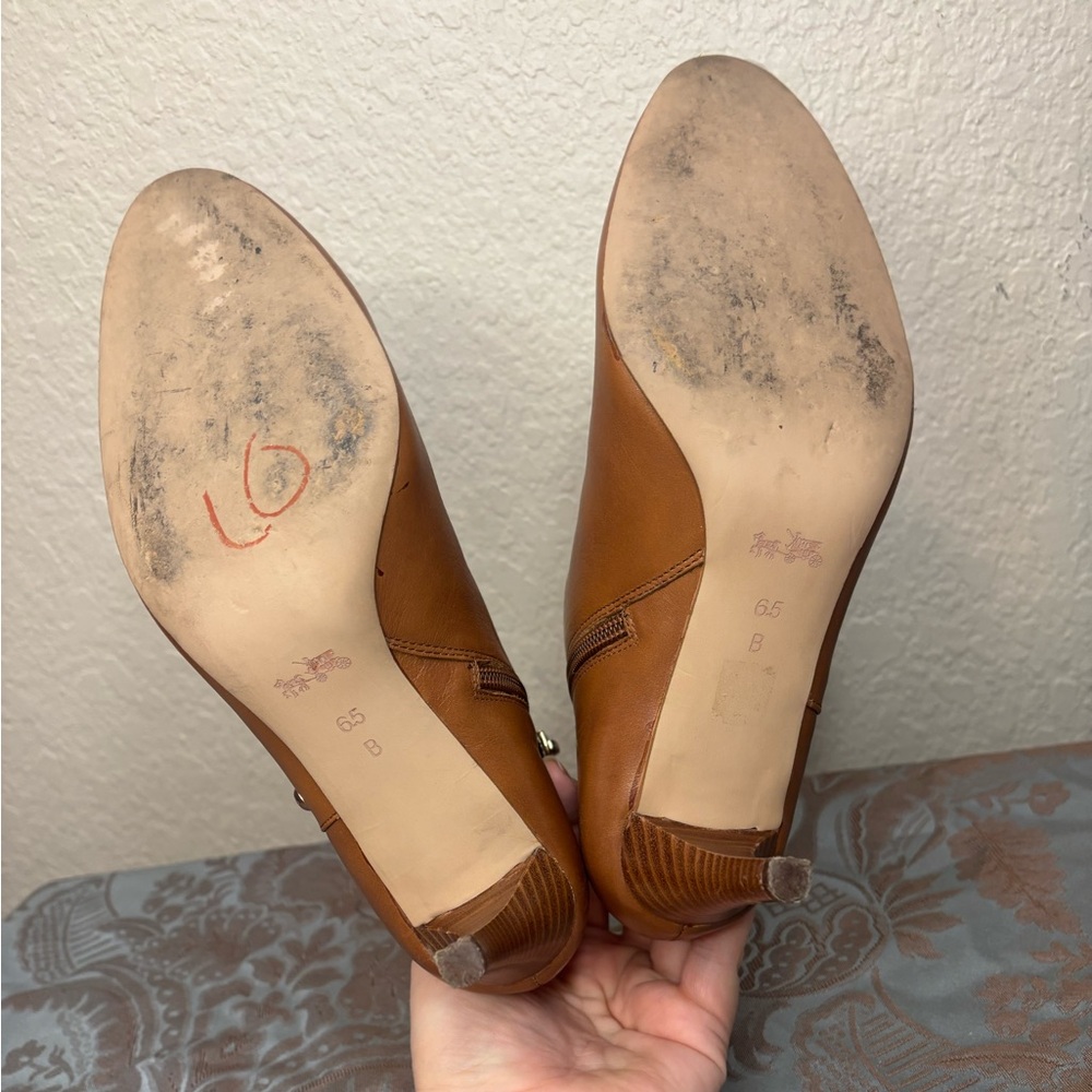 Coach Hickory Calf Ankle Heeled Booties in Saddle Size 6.5 - Picture 11 of 15